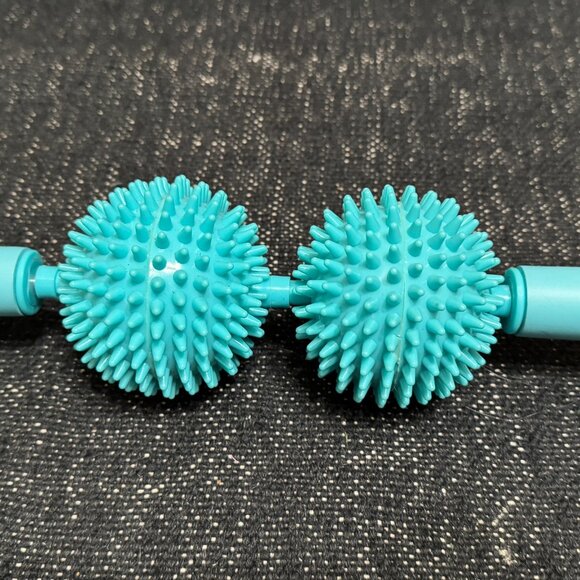 Physique57 Massage Roller, Turquoise - Picture 10 of 11
